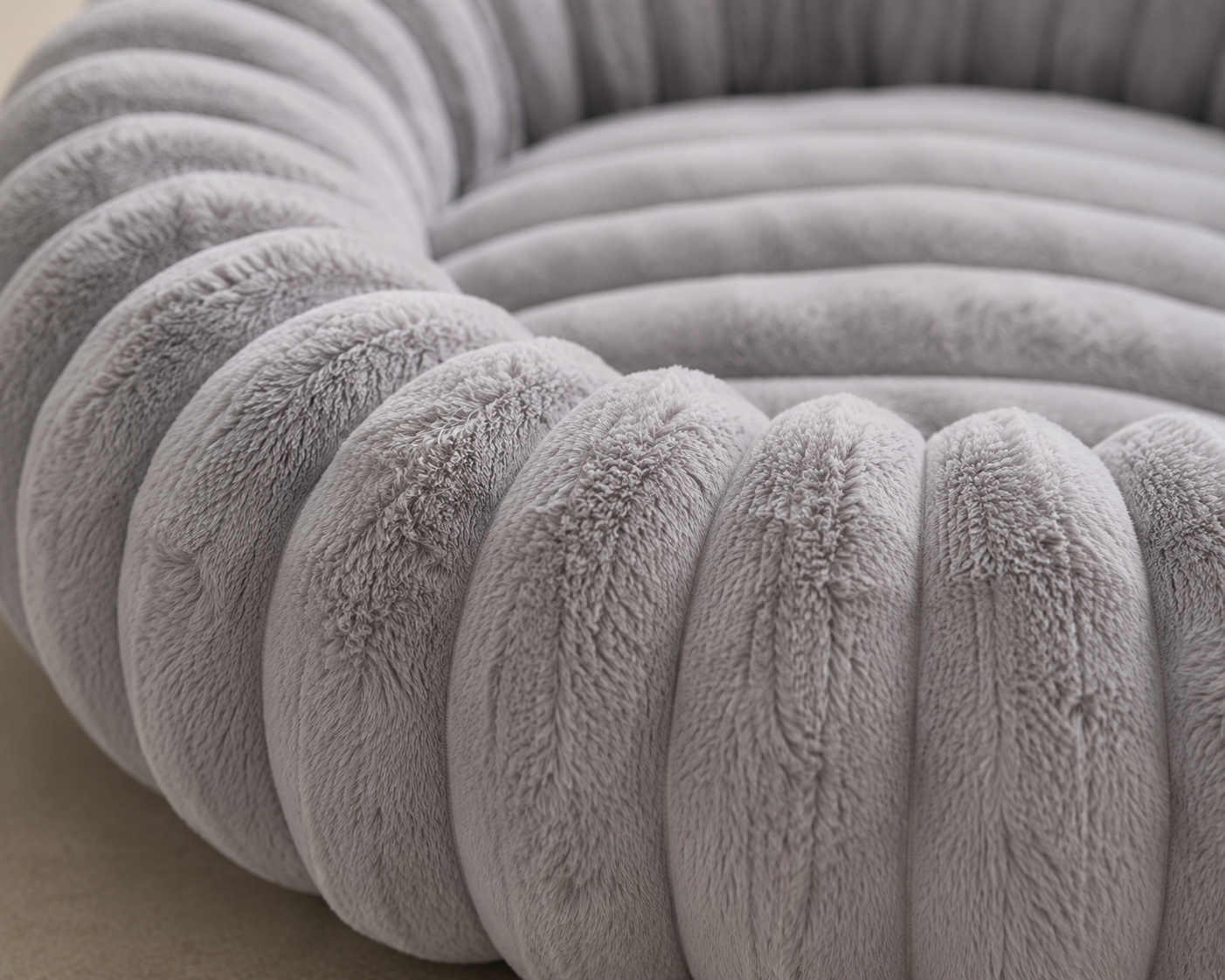 Luxe Plush Round Dog Bed